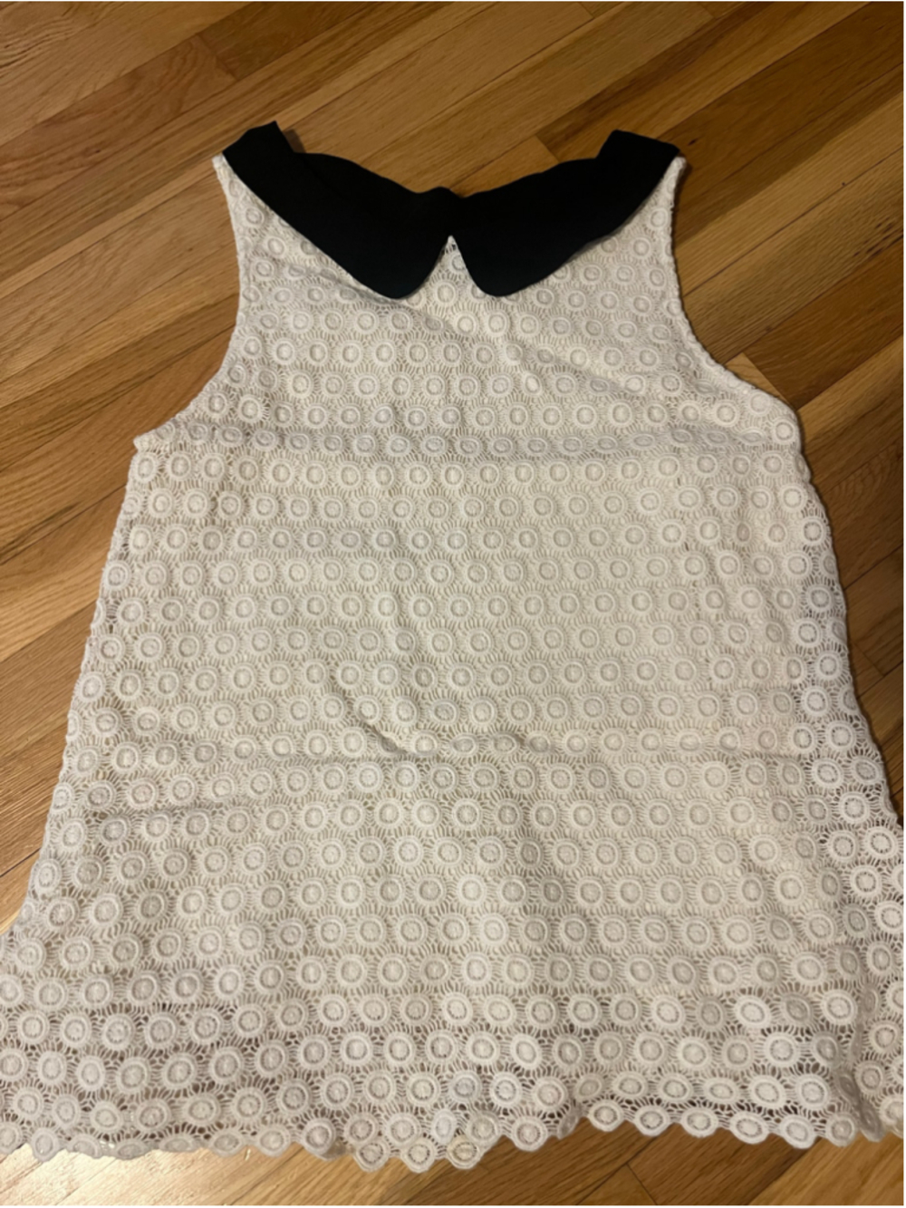 Women's Lilis Closet cream Lace Blouse with Black Collar, Size L - Picture 5 of 6